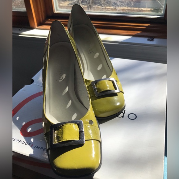 Vintage La Diva Italian design shoes - Picture 4 of 8